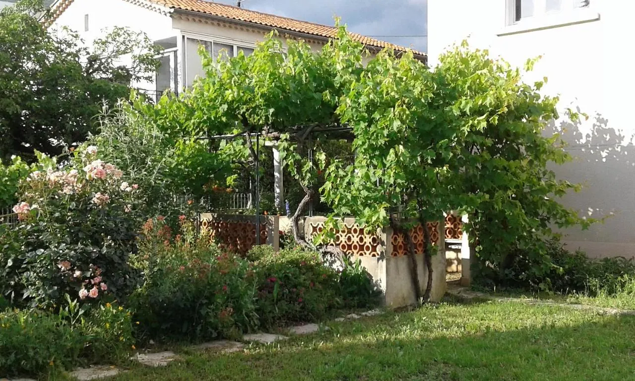 Apartment Villa La Dolce Vita Avec Balcon Et Jardin Nyons France